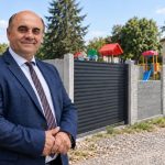 Grădinița de pe strada Rahova din Drăgășani are o nouă împrejmuire: investiție de aproximativ 120.000 de lei